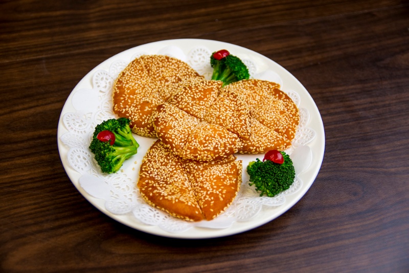 de01. sesame yam rice cake 芝麻红薯饼